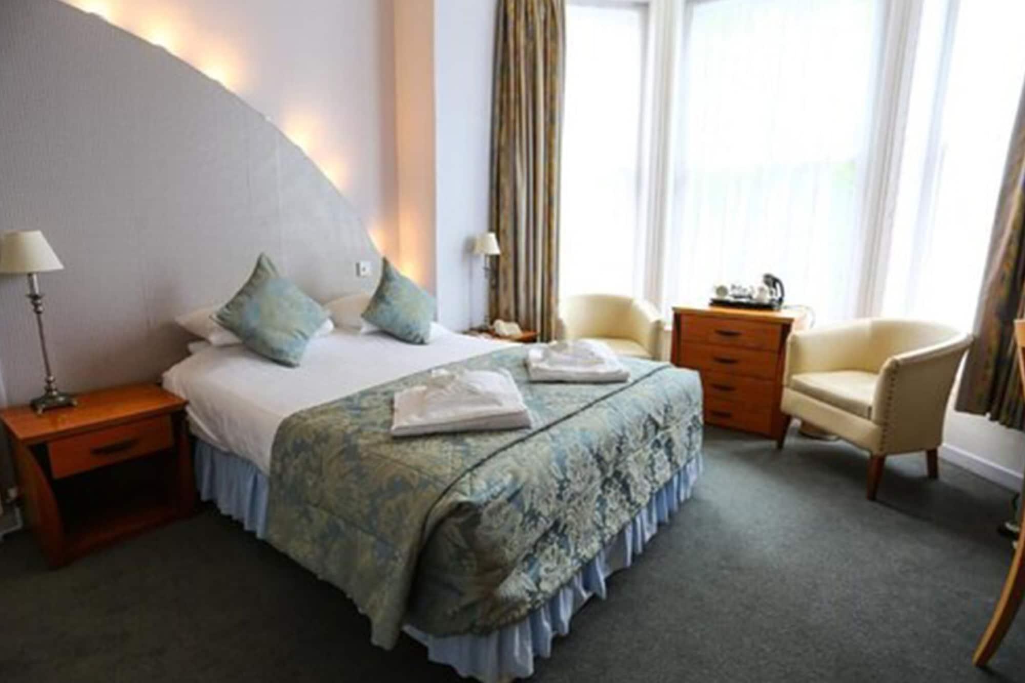 Royal Exeter Hotel Bournemouth Exterior foto