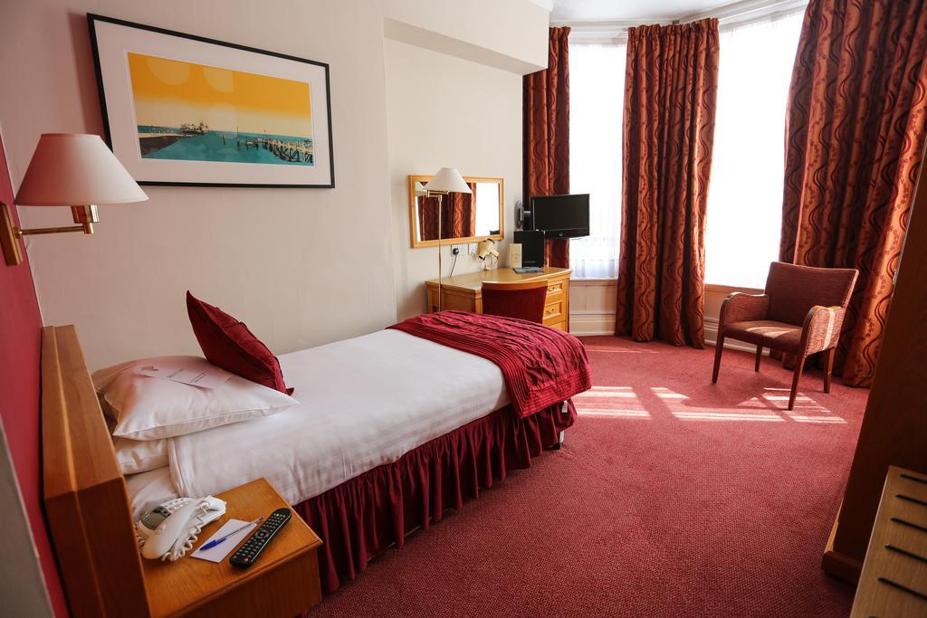 Royal Exeter Hotel Bournemouth Exterior foto